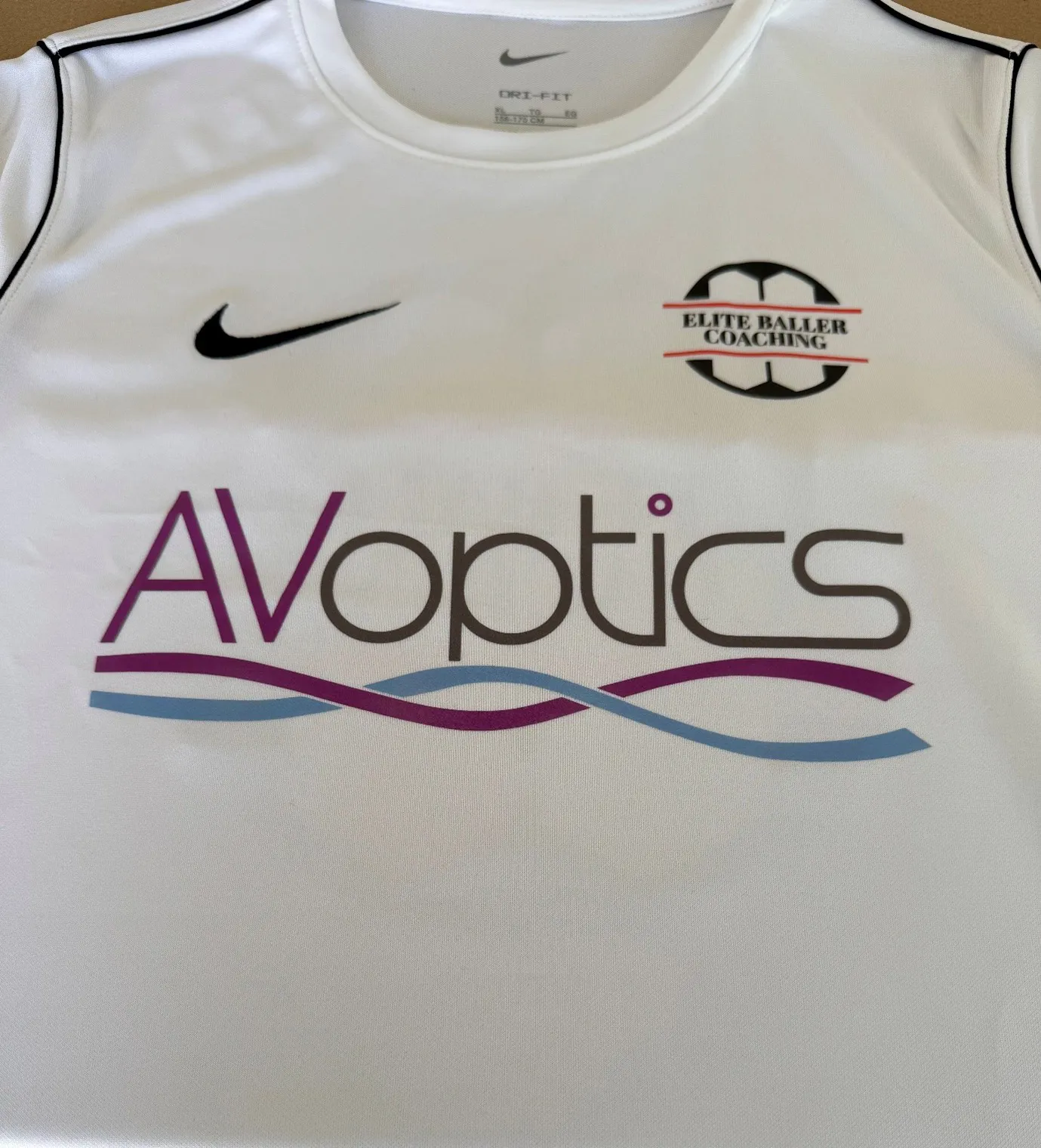 AVoptics Supports Elite Baller Coaching with Kit Donation to Empower Young Footballers